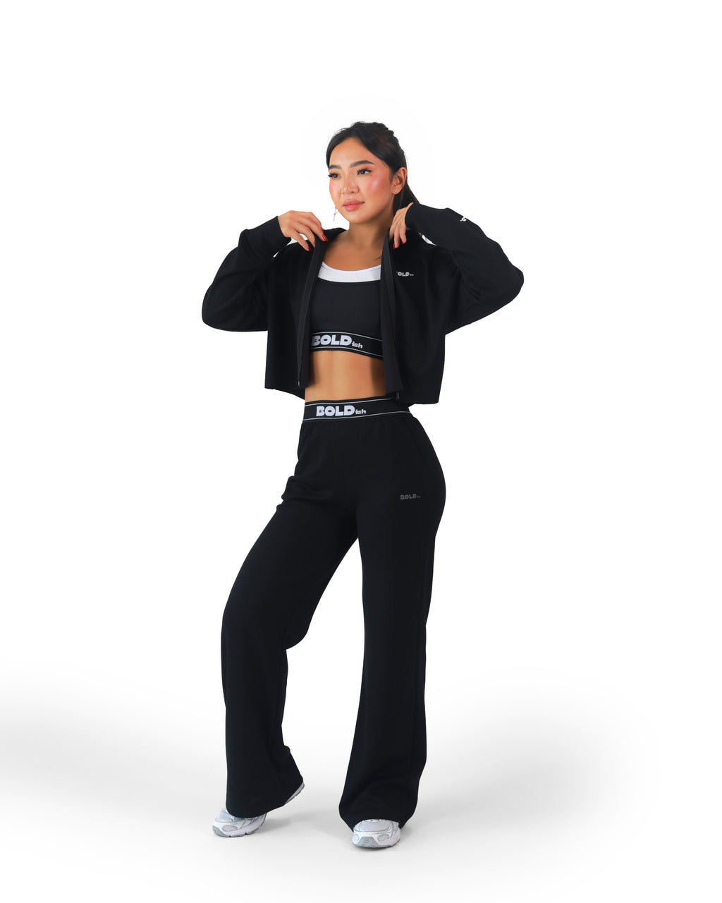 BOLDISH ZIPPERED CROP TOP